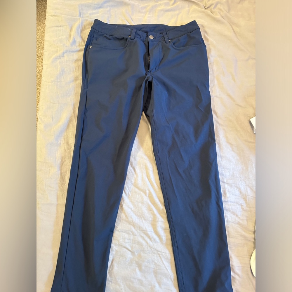 Lululemon Men’s ABC Pants Dark navy Size 32/31